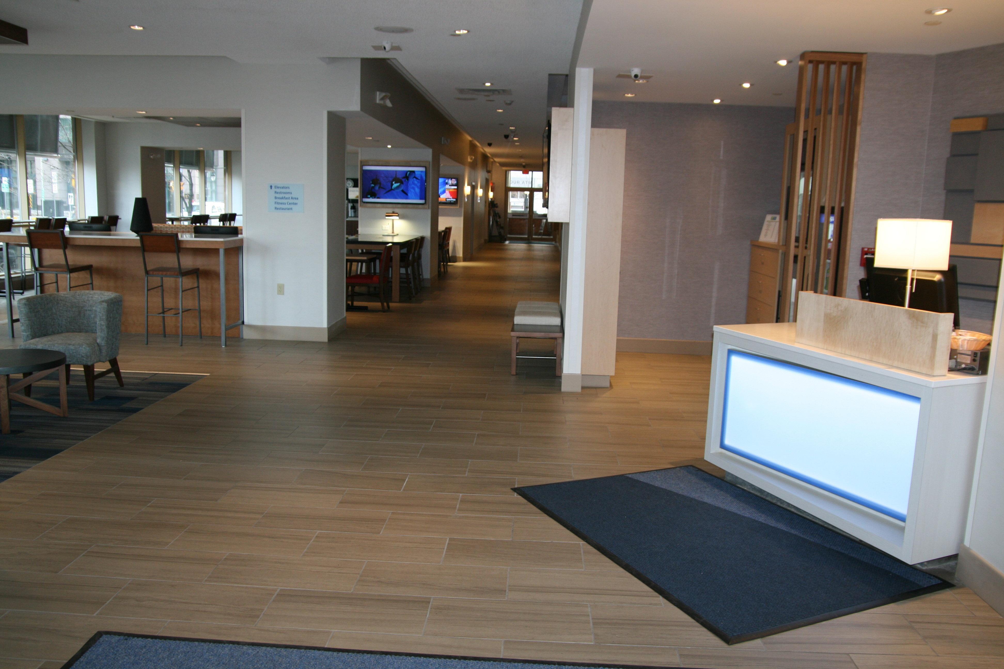 Holiday Inn Express & Suites Buffalo Downtown By Ihg Eksteriør billede