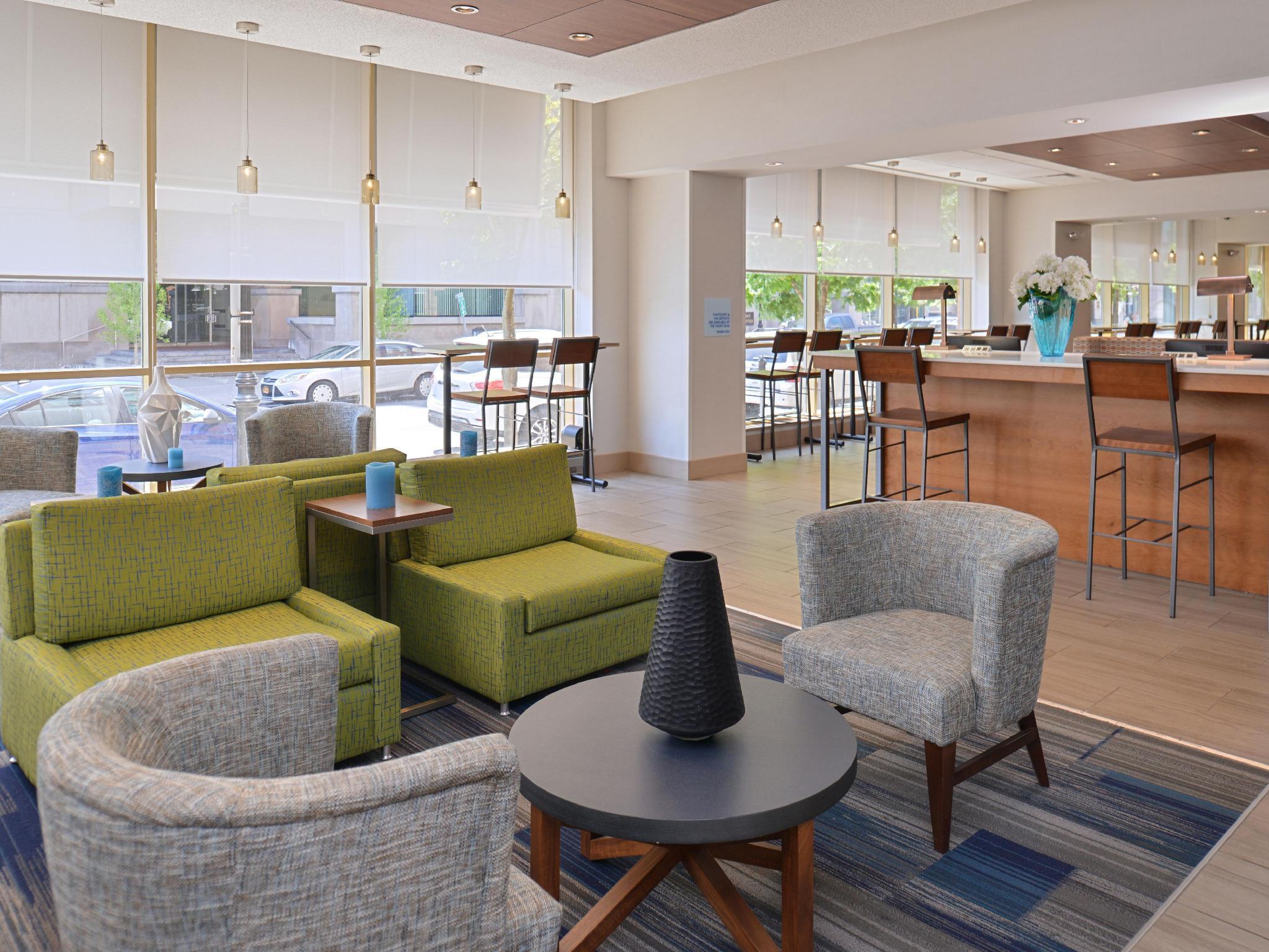 Holiday Inn Express & Suites Buffalo Downtown By Ihg Eksteriør billede