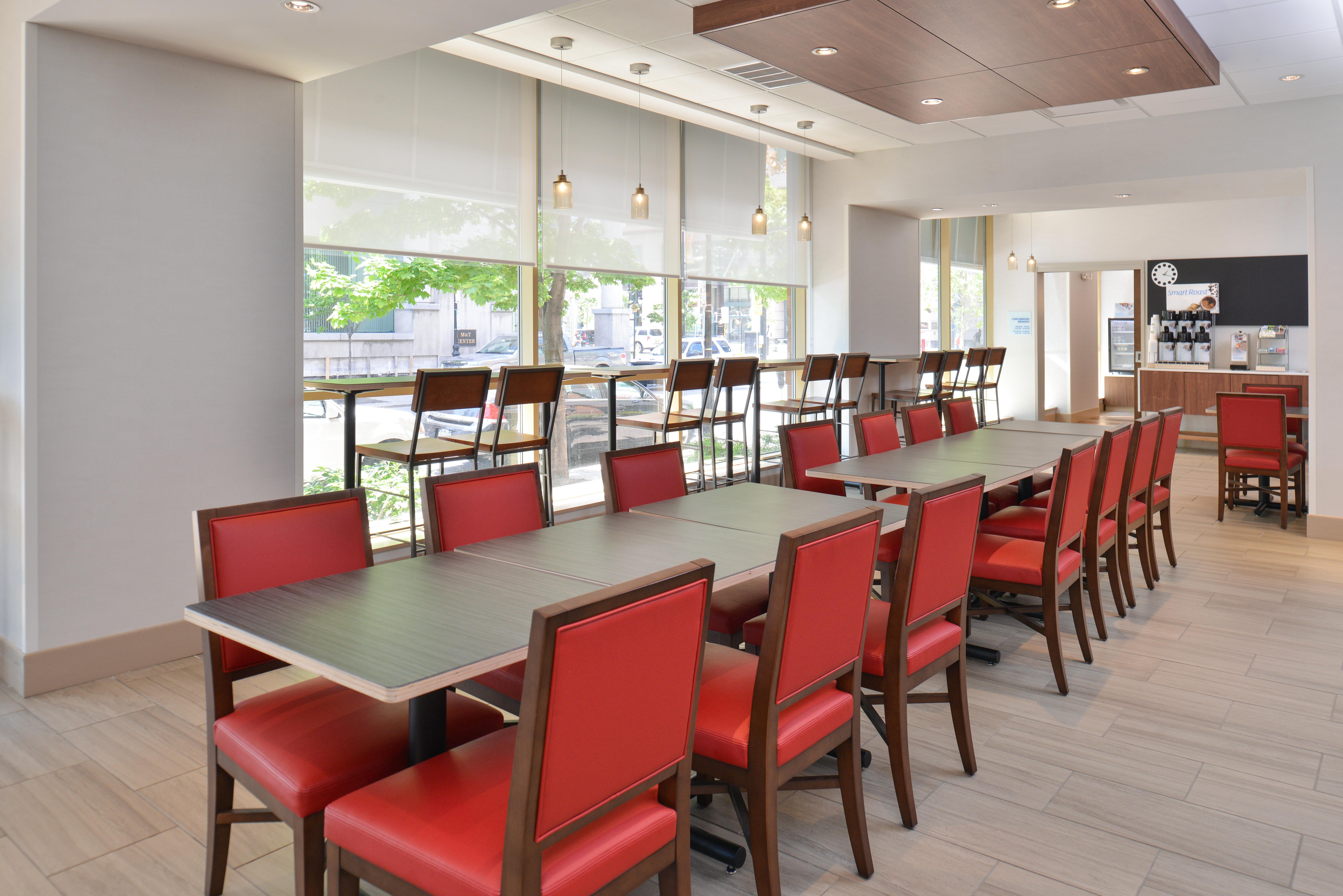 Holiday Inn Express & Suites Buffalo Downtown By Ihg Eksteriør billede