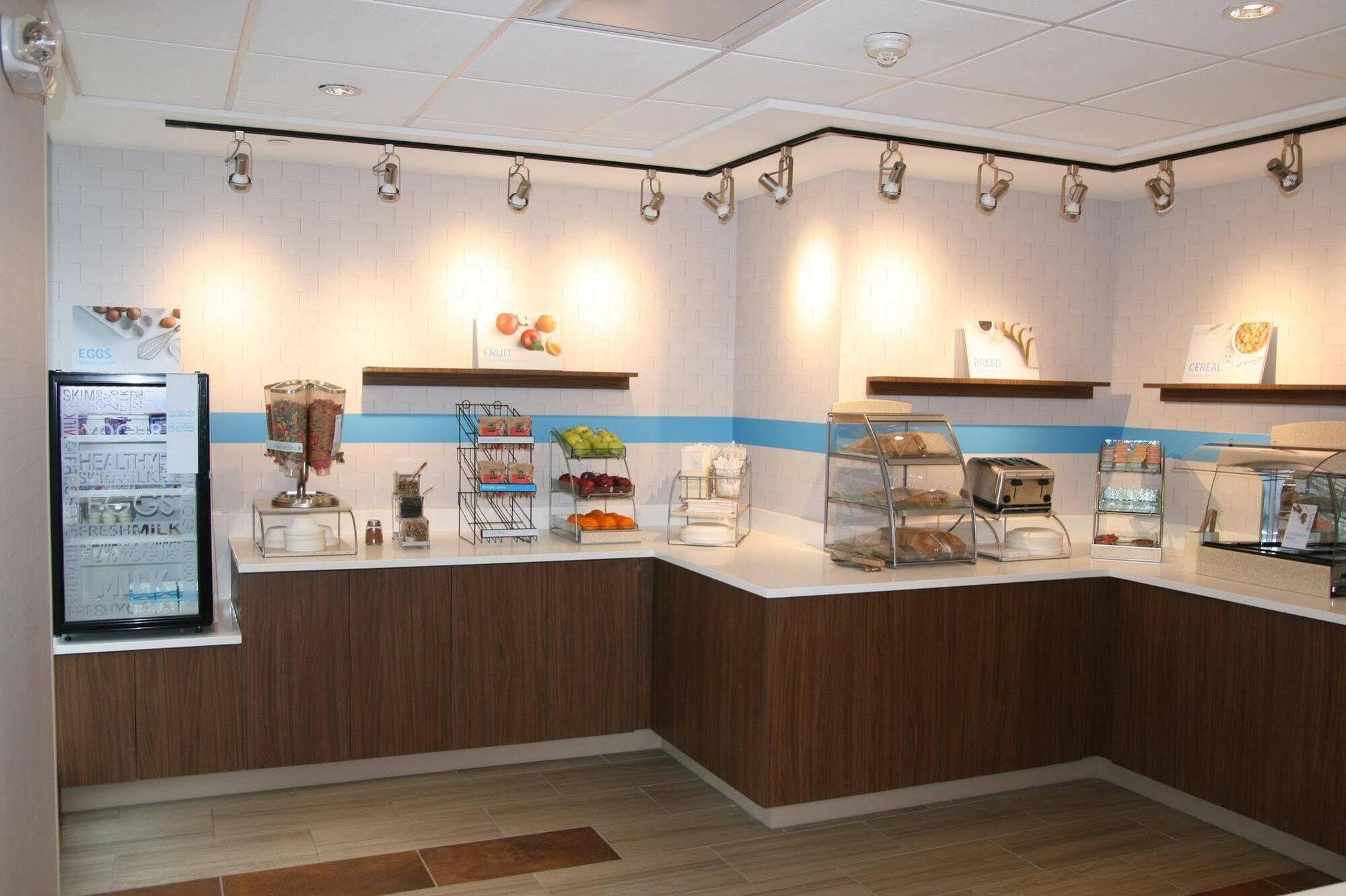 Holiday Inn Express & Suites Buffalo Downtown By Ihg Eksteriør billede